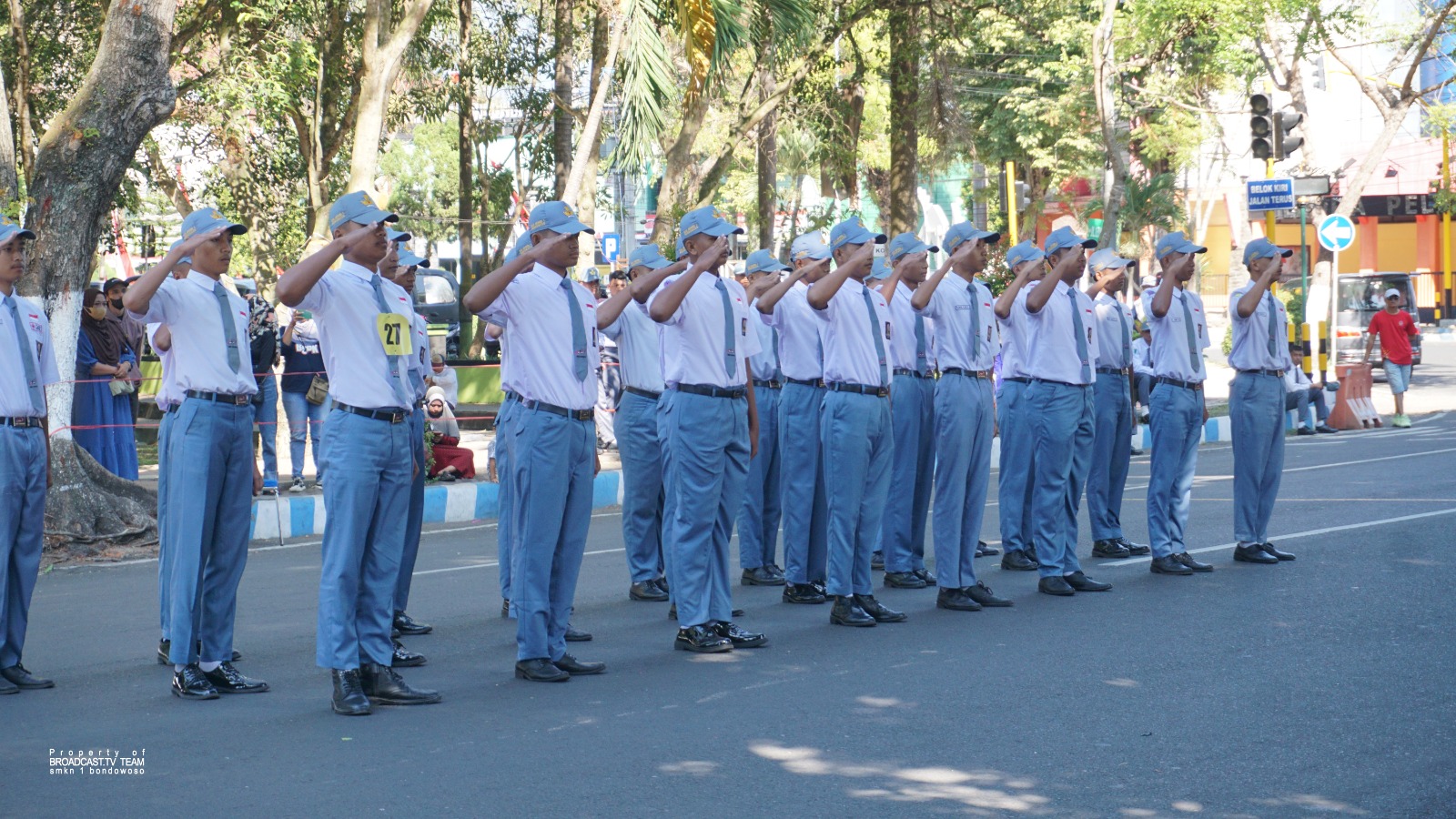 SMKN 1 Bondowoso Ikuti Lomba PBB untuk Tingkatkan Disiplin dan Kekompakan Siswa